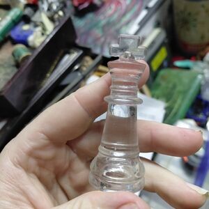 Classic Clear Glass King Chess Piece - Unbranded